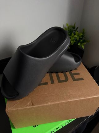 Yeezy Slide