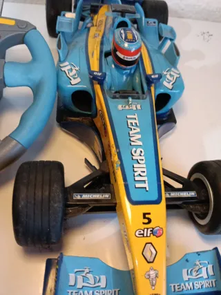 Coche teledirigido Renault F1 Team