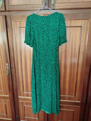 Vestido verde estampado Stradivarius
