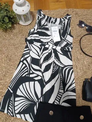 Conjunto camiseta sin mangas y Shorts Talla S