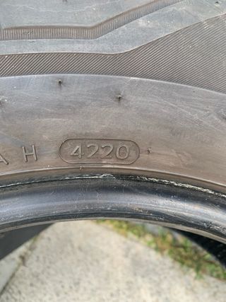 2 Neumáticos Hankook Vantra LT 215/70R15C