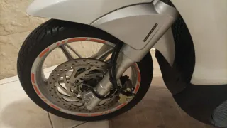 Piaggio Beverly 300cc Scooter Blanco/Marrón