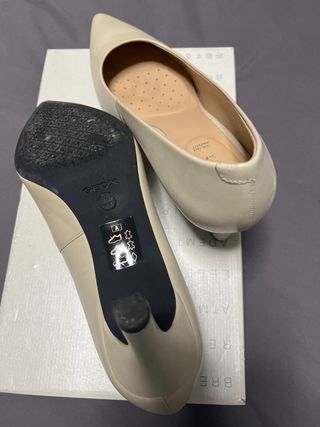 Zapatos Geox Piel Beige Tacón Bajo