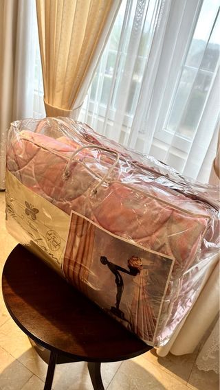 Colcha guateada. Fabricada en Inglaterra