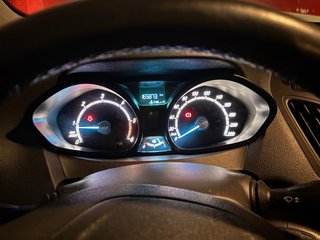 Ford Transit Courier 2015