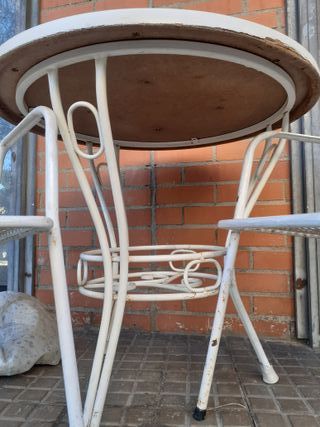 Mesa y 2 sillas terraza metal blanco