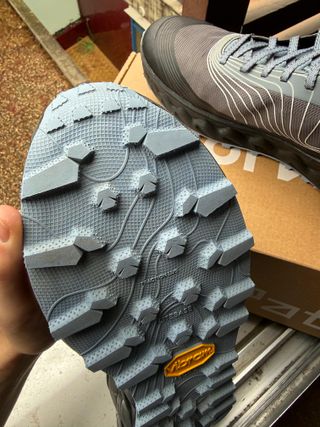 Zapatillas NNormal Tomir 2.0 Gore-Tex.