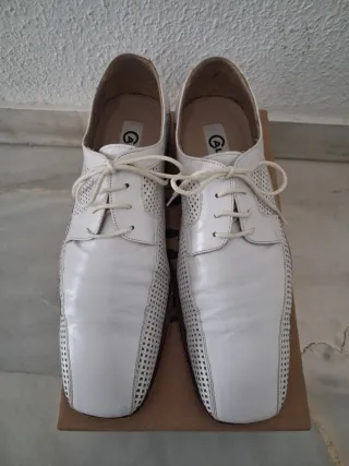 Zapatos de Piel Blancos Elegantes Talla 41