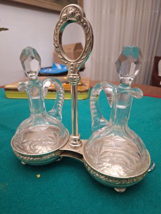 Juego Candelabros Plata y Vinajeras Cristal