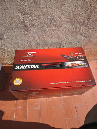 Scalextric Digital System Pit Box 3 coches