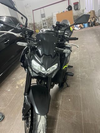 Kawasaki Z900 2022 - 12.800 km