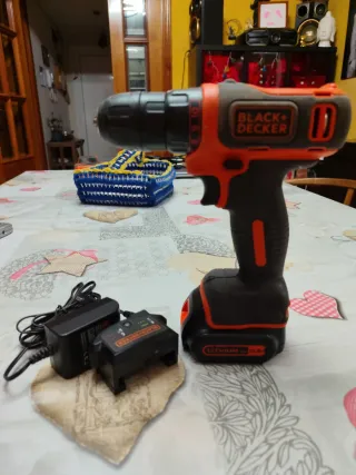 Taladro Black+Decker Batería Cargador