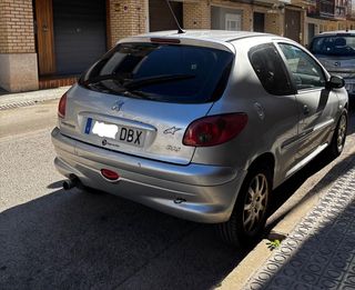 Peugeot 206 version quiksilver