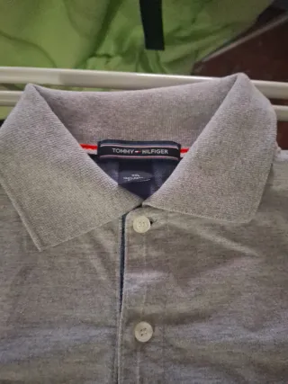 Polo Tommy Hilfiger Gris Talla L