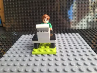 Diorama tipo Lego de Informático