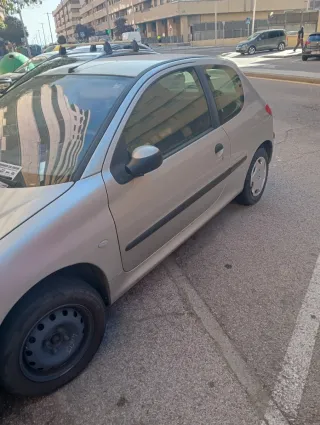 Peugeot 206 2002