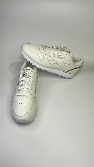 Reebok Classic Leather Crema - Size 42