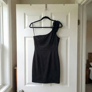 Vestido Zara Negro Hombro Asimétrico