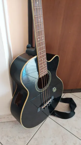 Basso acustico Ibanez nero