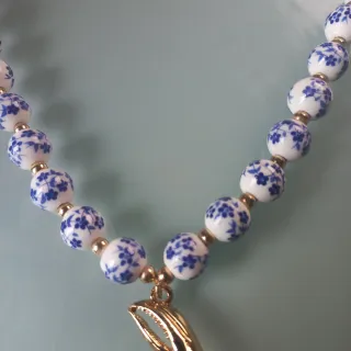 Collar Cerámica Azul y Langosta Dorada