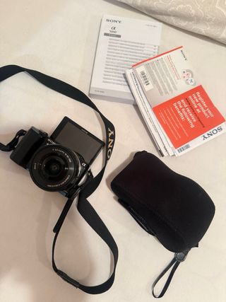 Sony Alpha 5000 Cámara Digital