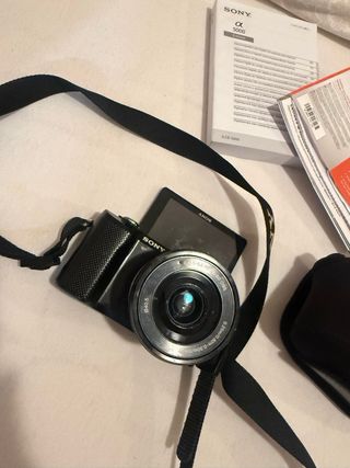 Sony Alpha 5000 Cámara Digital