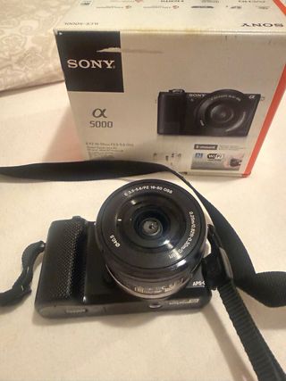 Sony Alpha 5000 Cámara Digital