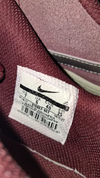 Nike Court Royale Suede Talla 40