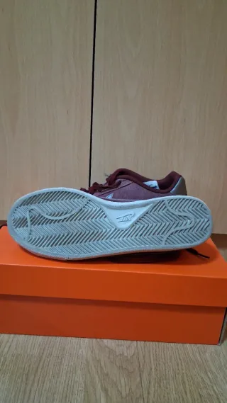 Nike Court Royale Suede Talla 40