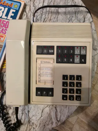 Teléfono Teide + Revistas Vintage El Mueble