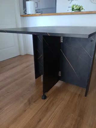 Mesa comedor plegable diseño .