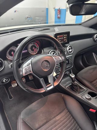 Mercedes-Benz Clase A Amg techo solar