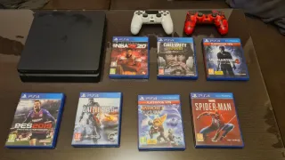 PS4 Slim Negra + 7 Juegos Originales