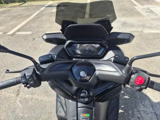 Yamaha XMAX 300 Negra