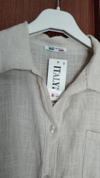 Camisa beige anudada 100% algodón