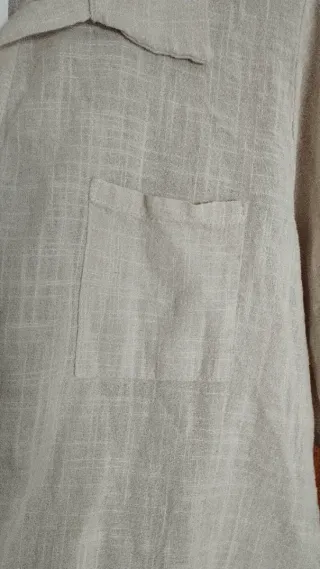 Camisa beige anudada 100% algodón