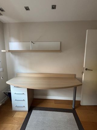 Armario, cama con cajones y mesa + estantería