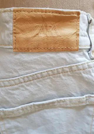 Pantalón corto tejano  Zara