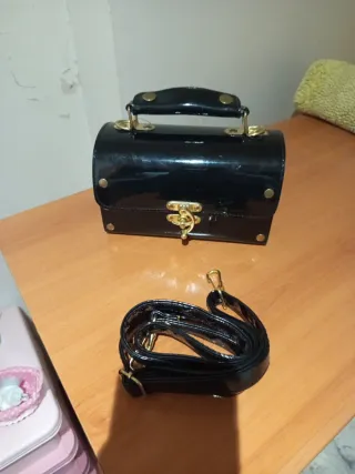 Bolso vintage negro charol