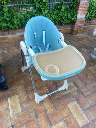 Trona de bebé color azul