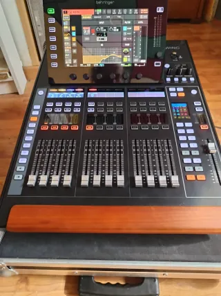 Mesa Behringer Wing Compact