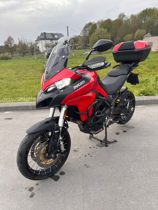 Ducati Multistrada 950 Roja