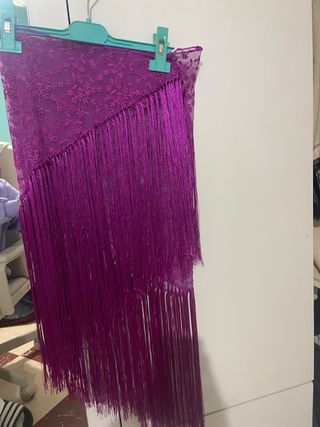 Mantoncillo Flamenco Morado con Flecos
