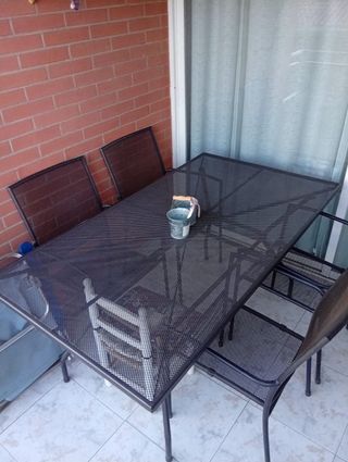 Mesa y 4 Sillas Exterior Metal Negro