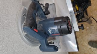 Cepilladora regruesadora y sierra de mano