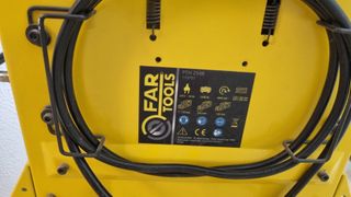 Cepilladora regruesadora y sierra de mano