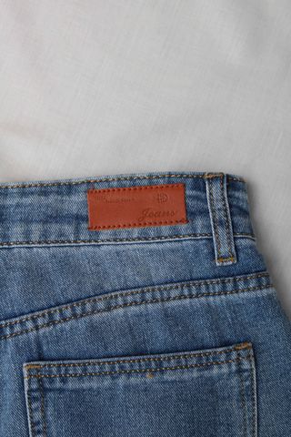 Pantalón corto vaquero tachuelas nuevo