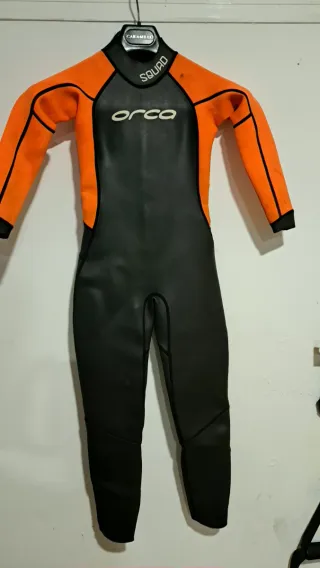 Neopreno Orca Squad niño naranja/negro talla 10