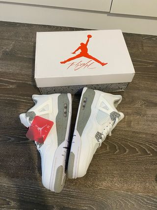 Jordan 4 Retro Blanco y Rojo