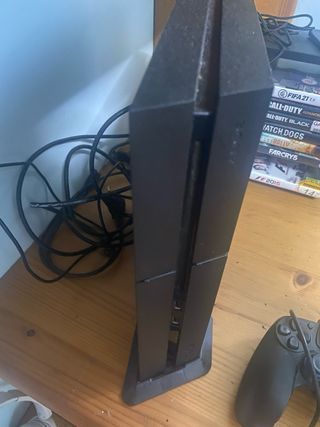 PS4 1TB Negra + Mando + Juegos